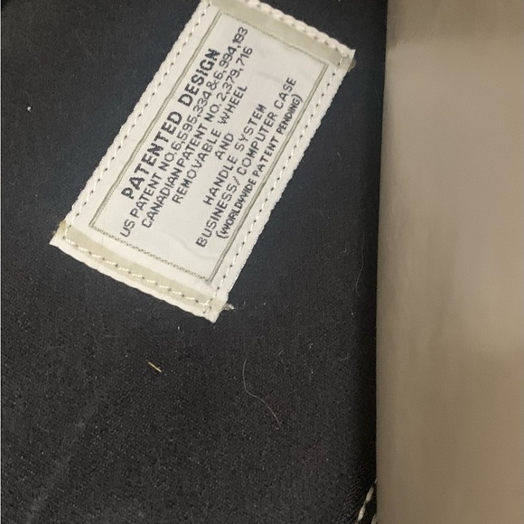 McKlein Leather Cream Laptop wheeled bag 17x12, rain cover included - Picture 10 of 10